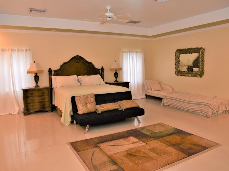 7 Mile Corridor Family Home w/ Pool & Garage - Master Bedroom