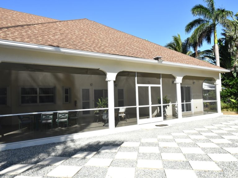 7 Mile Corridor Family Home w/ Pool & Garage - Exterior