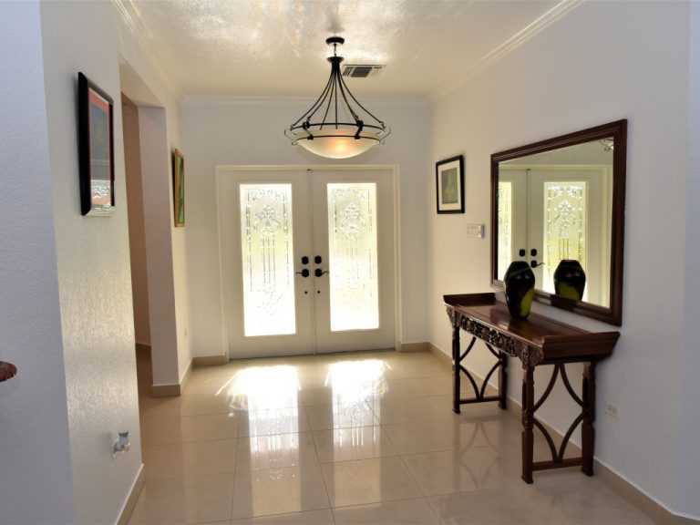 7 Mile Corridor Family Home w/ Pool & Garage - Hallway
