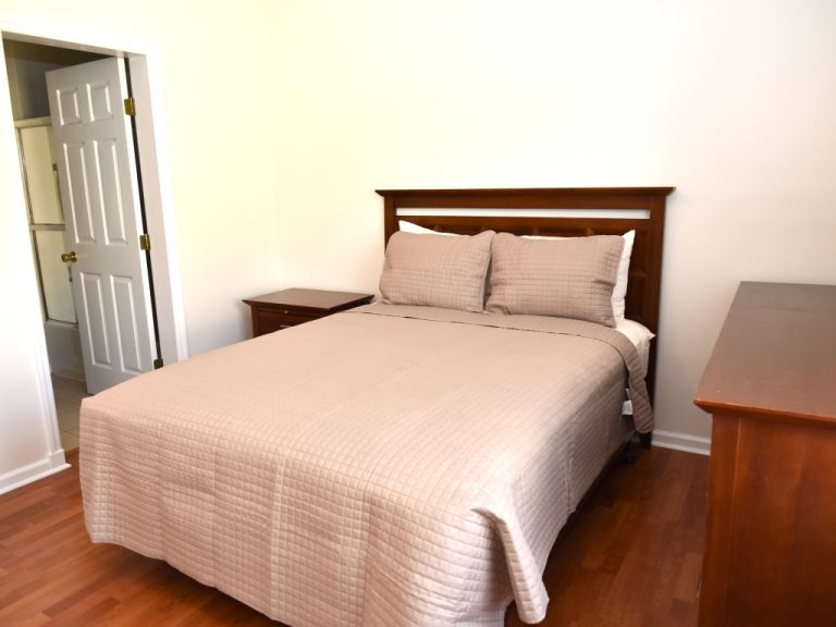 Coco Retreat 2 Bed 2.5 Bath - Bedroom