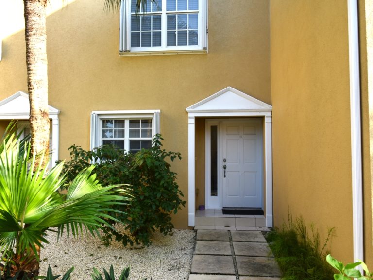 Coco Retreat 2 Bed 2.5 Bath - Exterior