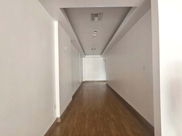 Prime Ground Floor Commercial Space - Hallway